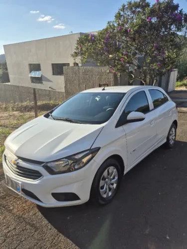 Chevrolet Onix Hatch LT 1.0 8V Flex Mec. 4P 2019