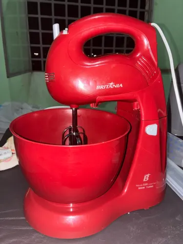 Vendo batedeira britânia 