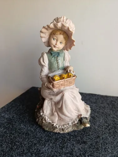 Estátua italiana antiga em resina
