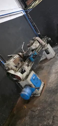 Torno Mecânico IMOR - Barramento 2.000 mm - Usinagem Ø600 mm - Ano 1967
