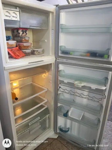 Geladeira, ótimo custo benefício.
