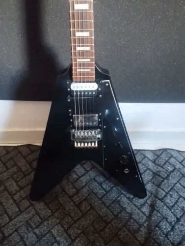 So mente V en da Guitarra Flying V Walczak Custom Shop Brasil