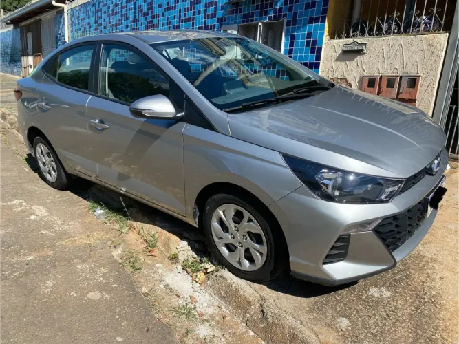 Hyundai HB20S Comfort Plus 1.0 Flex 12V Mec. 2025