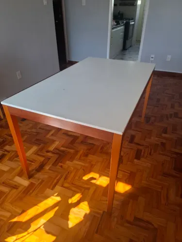 Mesa de jantar 4 lugares