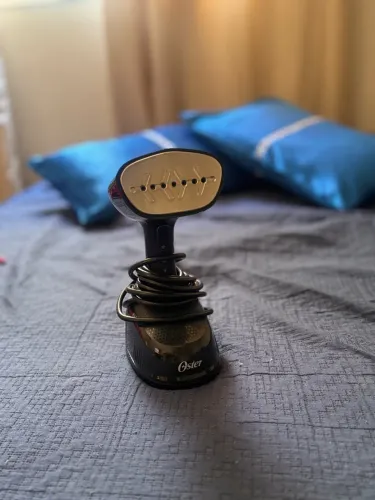 Ferro a vapor Oster