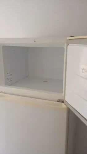Vende-se geladeira Consul
