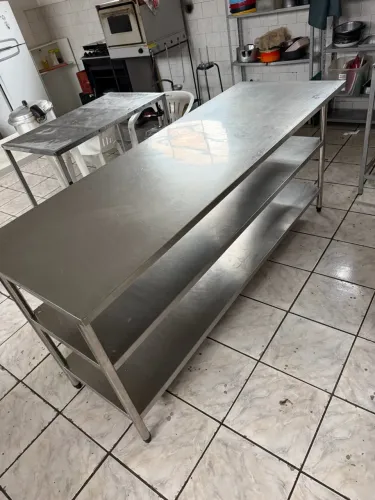 MESA DE INOX 3 ANDARES