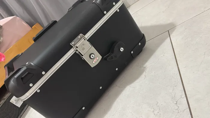 BAÚ scam Ushuaia 59L