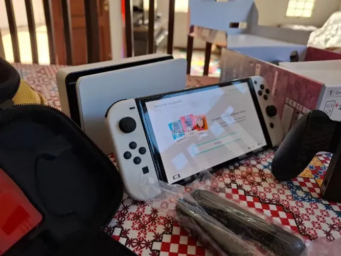 Nintendo Switch OLED branco