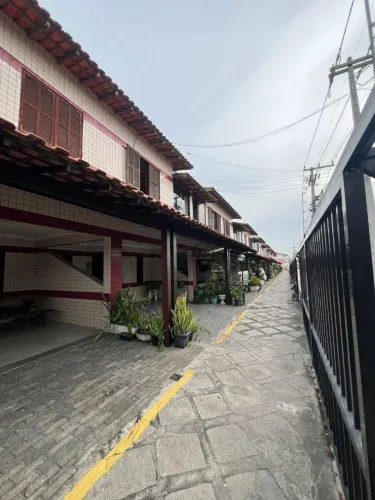 Casa com 3 dormitórios para alugar, 103 m² por R$ 2.900,00/mês - Palmeiras - Cabo Frio/RJ