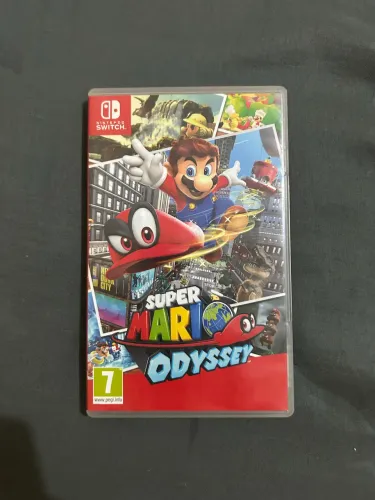 Jogo Nintendo Switch Super Mario Odyssey