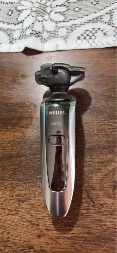 Barbeador Elétrico Philips Arcitec 