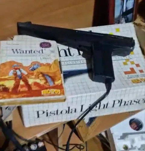 ACESSÓRIO MASTER SYSTEM - LIGHT PHASER (2)