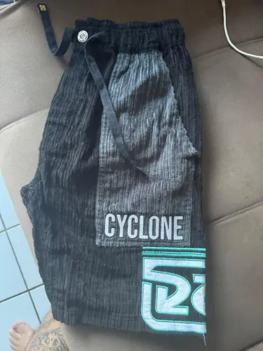 Bermuda Cyclone nova 40