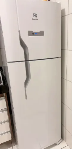 Geladeira Electrolux 371 litros