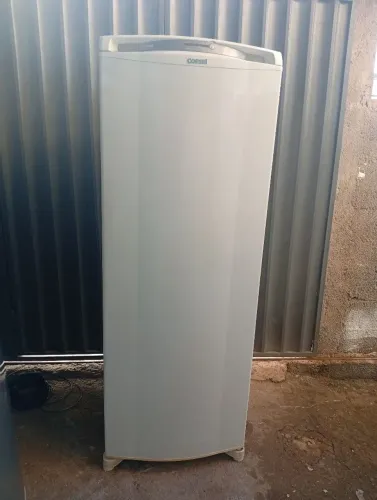 geladeira Consul Frost Free 365 litros  funcionando perfeitamente