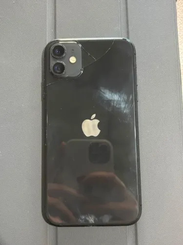 IPhone 11 - 64g com avaria
