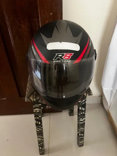 Capacete número 58