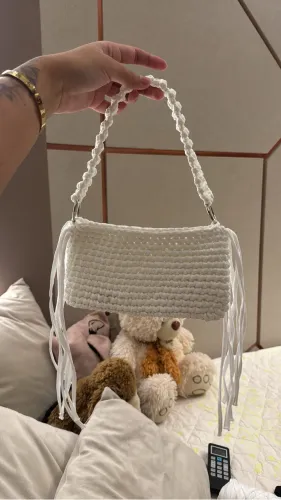 Bolsa De Crochê em fio de Malha 