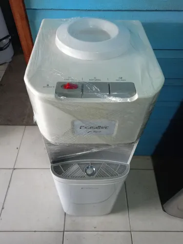 Bebedouro top água gelada e quente