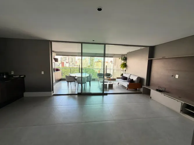 Apartamento à venda na Rua das Fiandeiras, Vila Olímpia, São Paulo - SP