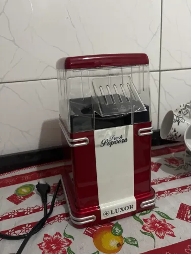 Pipoqueira Elétrica, linda e no precinho !!