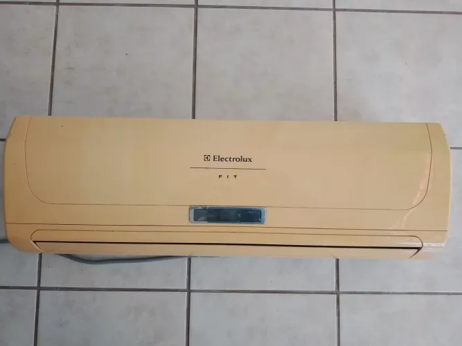Ar condicionado Split Eletrolux 9000 Btus
