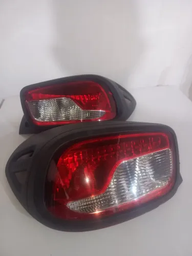 KWID LANTERNA 