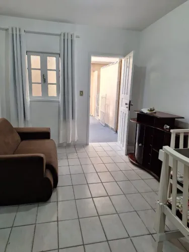 Alugo apartamento mobiliado próximo ao Multihospital Dia no Carianos. 
