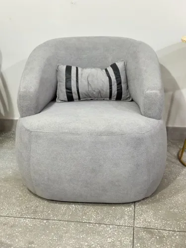 Poltrona Decorativa Cinza Super Confortável com Almofada - Linda e Moderna