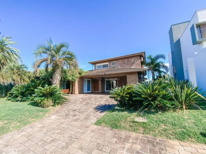 Casa mobiliada com 4 suítes à venda, 245 m² - Condomínio Las Dunas - Xangri-lá/RS REF: SO0