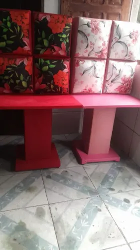 , mesa com 4 puff valor 280$ entrega grátis promoção aproveite ?