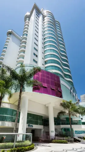 APARTAMENTO DE LUXO EM BALNEÁRIO CAMBORIÚ - SANTA CATARINA