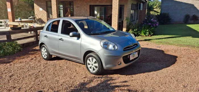 Nissan March S 1.0 16V Flex Fuel 5P 2013