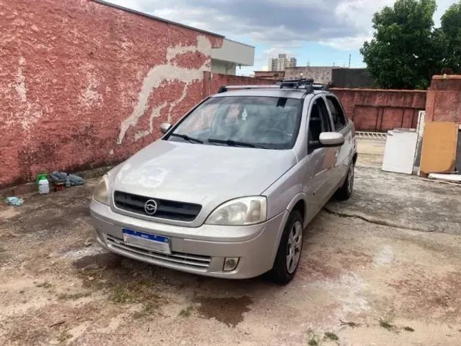 Chevrolet Corsa Hatchback 1.8 MPFI Flexpower 8V 5P 2004