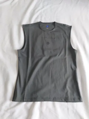 Regata Yeezy Gap Balenciaga