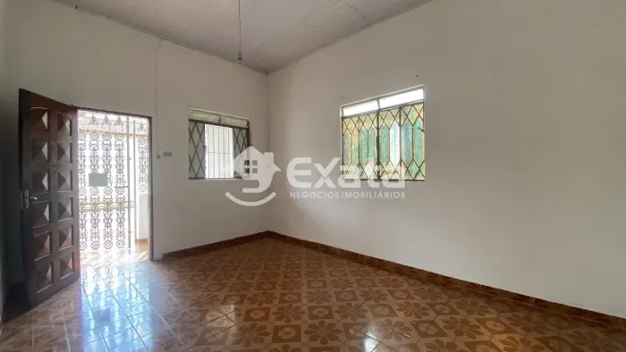 Casa com 3 quartos para alugar na Vila Haro, zona leste de Sorocaba
