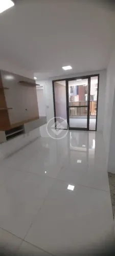 RESIDENCIAL ARGO CAMBURI - AP 2 QUARTOS C/ SUÍTE - SOL DA MANHÃ - ANDAR ALTO - LAZER COMPL