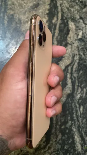 iPhone 11 Pro passo cartão