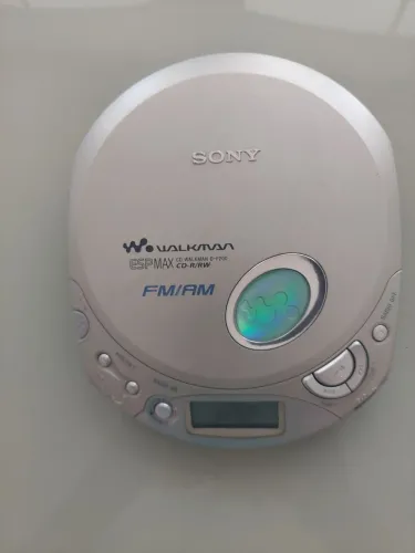 Walkmn sony d-f200 fm/am