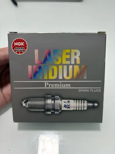 Jogo de vela ignição laser iridium premium NGK spark plus