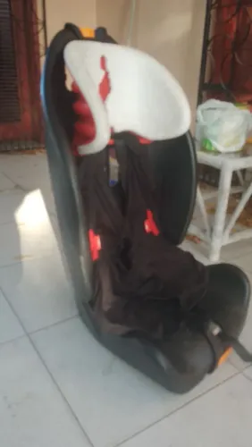 Cadeira para criança Burigotto encosto alto r$ 130 para vender logo