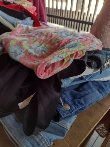Roupas pra reuso em.otimo estado.