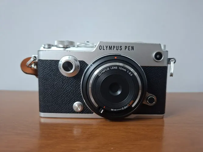 Câmera Olympus Pen-F
