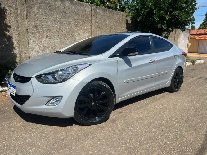 Elantra 2013