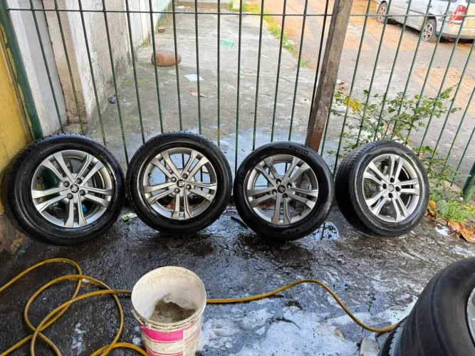 Vendo jogo de rodas Fiat pulse aro 16 4x98