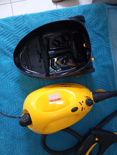 Vapor super clean Britânia 220V muito novo,mas faltando alguns acessórios.
