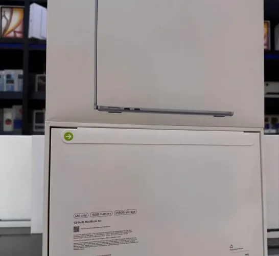 MacBook Air M4 13 16GB - 256GB SSD - lacrado