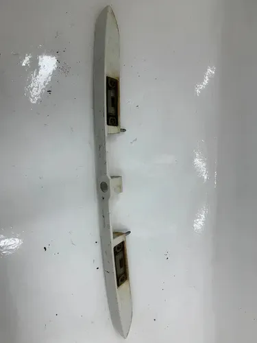 Acabamento Da Tampa Traseira Com Luz De Placa Audi A3 2002 Branco