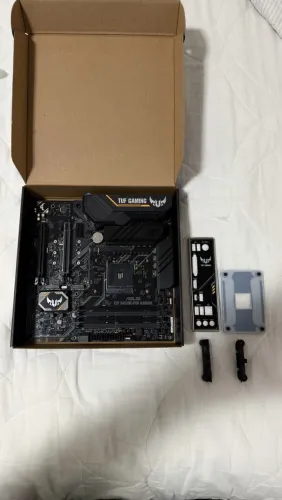 Placa Mãe Asus Tuf B450M Gaming Pro (leia o o anúncio)